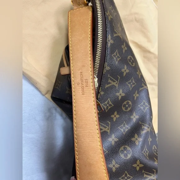 Louis Vuitton Sully - Picture 4 of 13